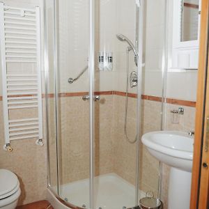 Habitación con 2 Camas Individuales